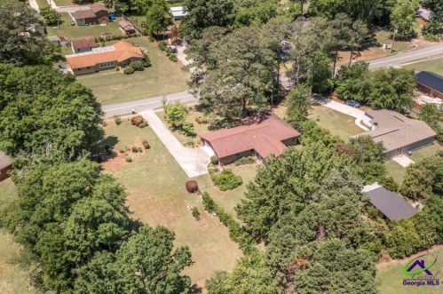 304 Belmont Dr, Warner Robins GA  31088-5546 exterior