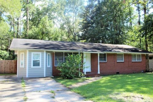 411 University Dr, Valdosta, GA 31602-1803