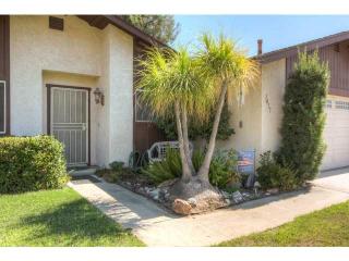 1417 Esperanza Way, Escondido, CA 92027-1350