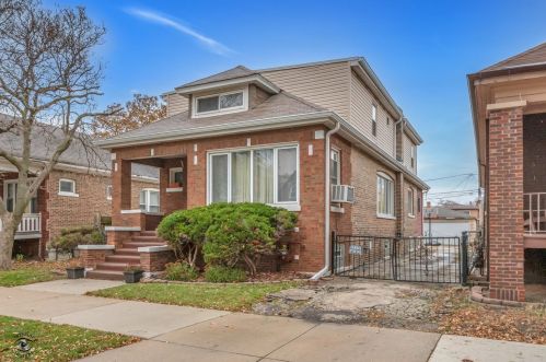 520 91st Pl, Chicago, IL 60619-7432