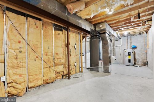 84 Kennedy Dr, Severna Park MD 21146-3007 exterior