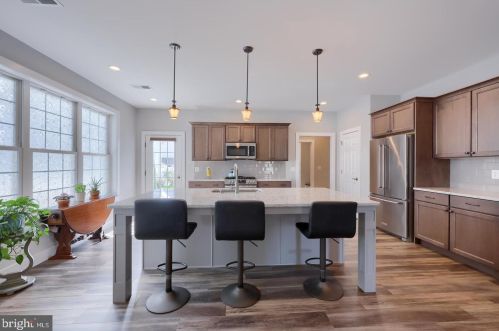 412 Constitution Dr, Ephrata PA  17522 exterior