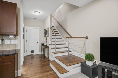 3635 Brookleigh Ln, Atlanta GA  30319-2206 exterior