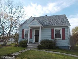 1 Heights Ave, Hanover PA  17331-3302 exterior