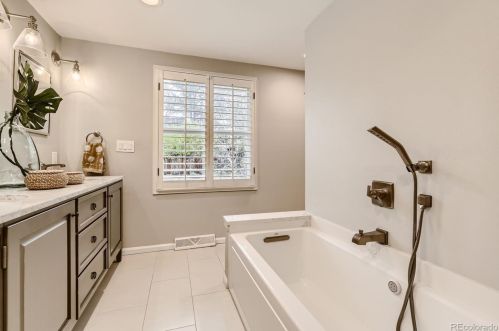 7178 Magnolia Cir, Englewood CO exterior