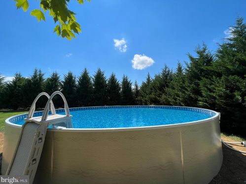 125 Gap Vw Blvd, Harpers Ferry WV 25425-3003 exterior