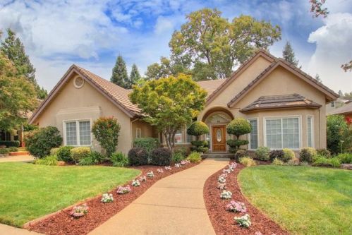 112 Landrum Cir, Folsom, CA 95630-2246