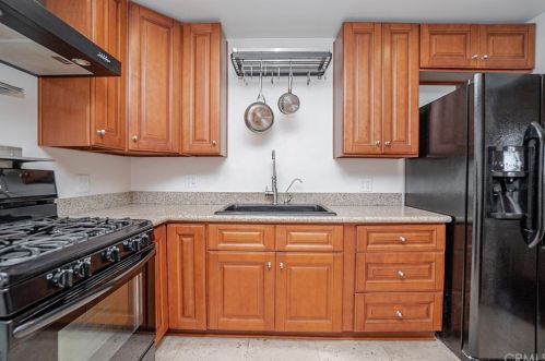 2863 Bridgeport Ave, Anaheim CA  92804-2047 exterior