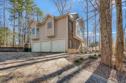7272 Tara Dr, Villa Rica, GA 30180-3922