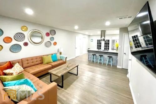 5332 Denny Dr, Atlanta GA  30349-5206 exterior