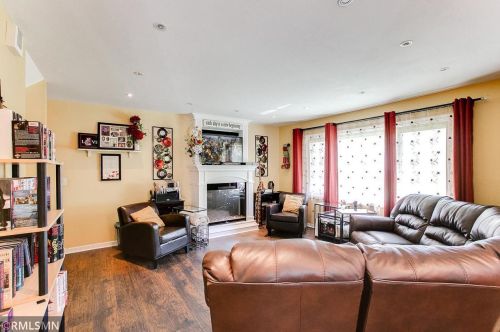 3422 Highlander Dr, Saint Paul MN  55122-1310 exterior