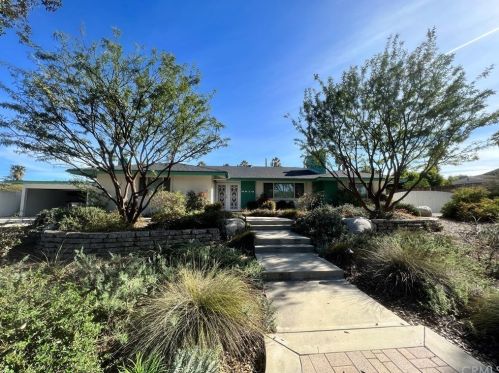 5670 Argyle Way, Riverside, CA 92506-3506