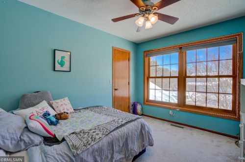 5869 Fernwood St, Saint Paul MN  55126-8405 exterior