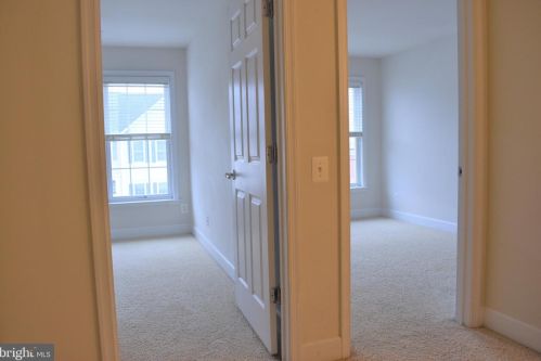14528 Crossfield Way, Woodbridge VA  22191-4027 exterior