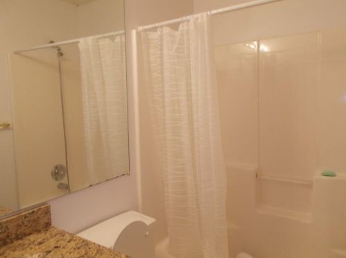 4050 Chattahoochee Trce, Duluth GA  30097-7606 exterior