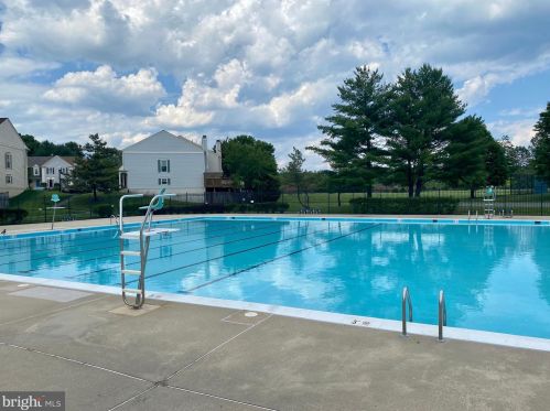 14903 Mckisson Ct, Silver Spring MD 20906-6158 exterior