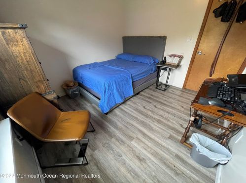 95 Oak Hill Rd, Middletown NJ 07748 exterior