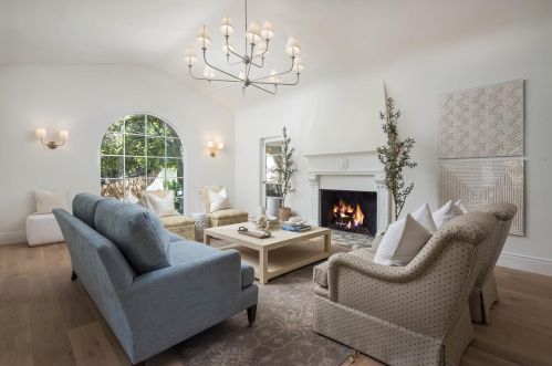 2848 Canyon Rd, Burlingame, CA 94010-6015