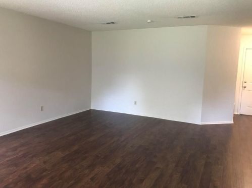 11302 Bristle Oak Trl, Austin TX  78750-1427 exterior