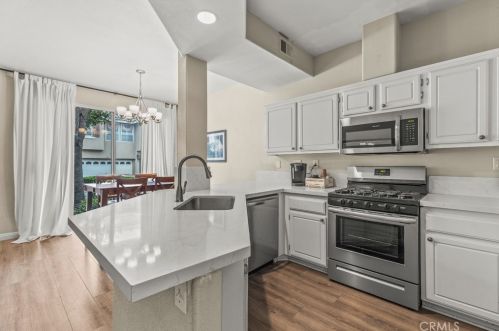 7858 Menton Ave, Anaheim CA  92808-1559 exterior