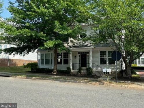 14348 Sharpshinned Dr, Gainesville VA  20155-5835 exterior