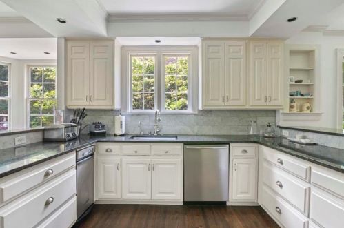 150 Beverly Rd, Atlanta GA  30309-2656 exterior