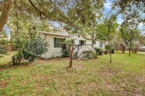 1236 White Flat Rd, Mount Pleasant, SC 29464-3807