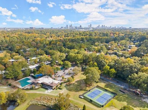 27 Cantey Pl, Atlanta GA  30327-4018 exterior