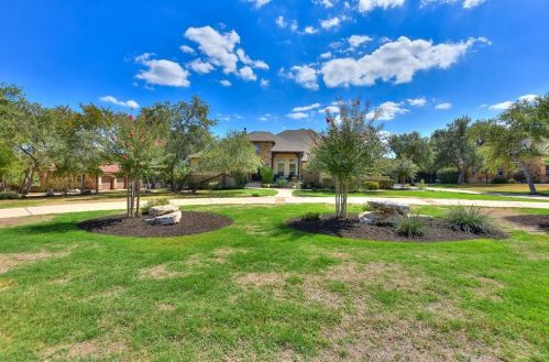 201 Gabriel Woods Dr, Georgetown, TX 78633-1862