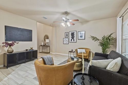 3622 Boxwood Dr, Garland TX 75040-8798 exterior