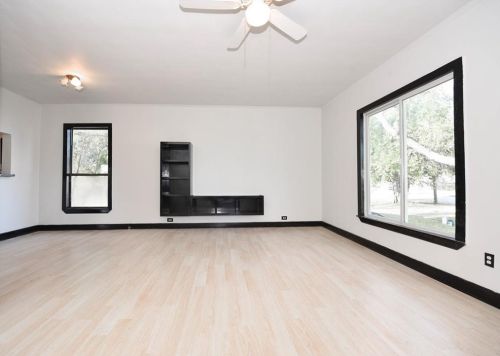 307 Carpenter St, Kirk, TX 76664-1206