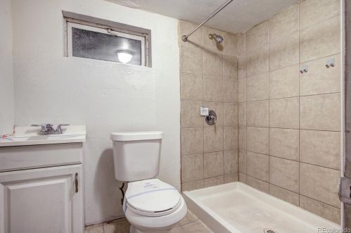 6442 Monaco St, Denver CO  80022-2823 exterior
