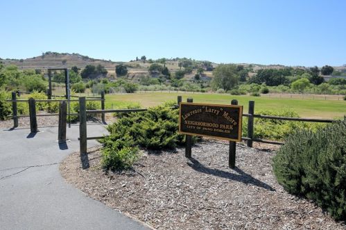 1706 Creeksand Ln, Lake Nacimiento, CA 93446-1910