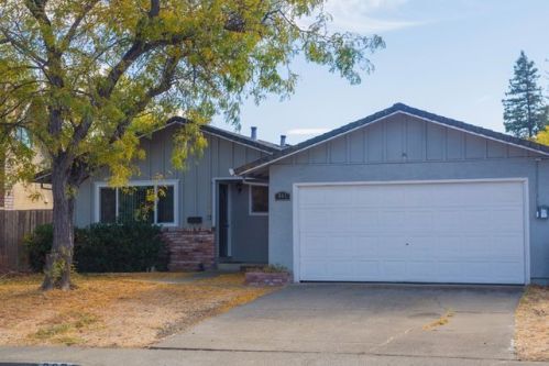 867 Marshall Rd, Vacaville, CA 95687-5732