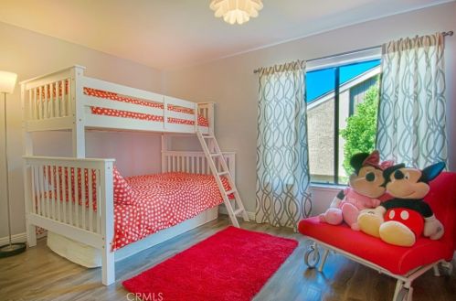 1041 Lamark Ln, Anaheim CA  92802-3404 exterior