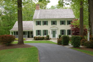 14 Red Oak Row, Chester, NJ 07930-3015