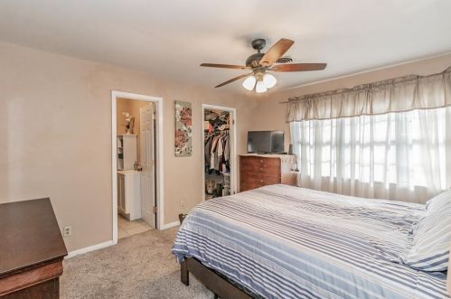 1304 Tucker St, Fort Worth TX  76104-2140 exterior