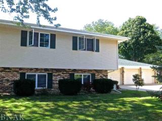 117 Colchester Dr, Normal, IL 61761-2776