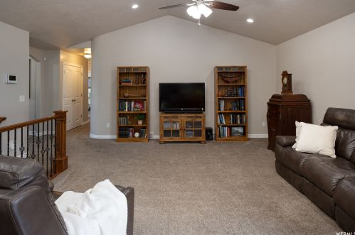 118 800, Woodland Hills UT 84653-9310 exterior