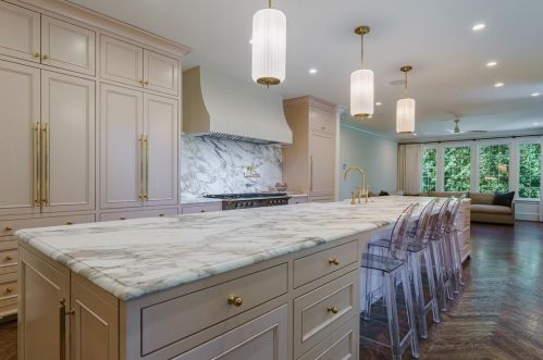 3180 Arden Rd, Atlanta GA  30305-1912 exterior