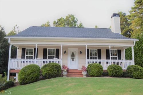 150 Rudders Xing, Newnan, GA 30263-7015