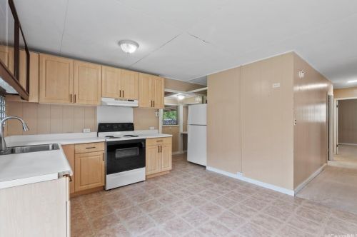 3430 Kaohinani Dr, Honolulu HI  96817-1022 exterior