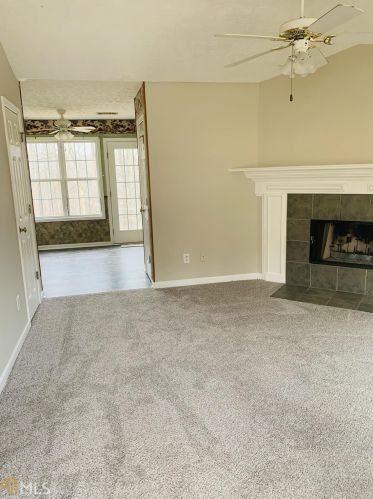 2772 Glendale Dr, Gainesville, GA 30507-9568