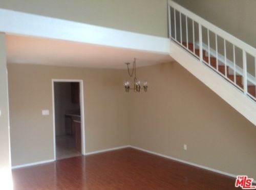 9820 Karmont Ave, South Gate, CA 90280-5413