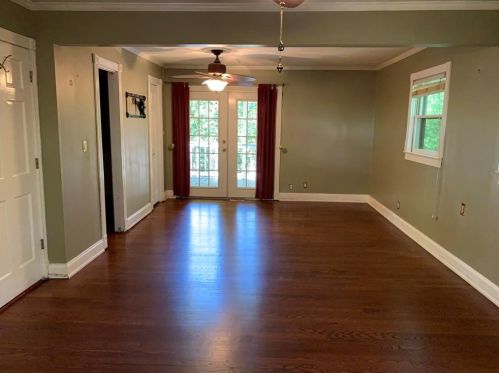 500 Carriage Dr, Atlanta GA  30328-3307 exterior