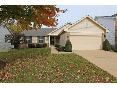 437 Summer Top Ln, Fenton, MO 63026-3948