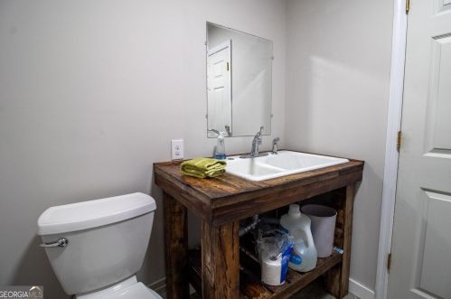 102 Chimney Pl, Warner Robins GA  31088-6523 exterior