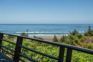 133 122nd St, Newport, OR 97365-9528