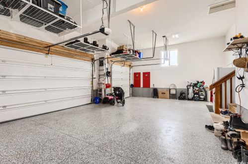 6544 Hvn Maple Dr, Taylorsville UT 84081-4162 exterior