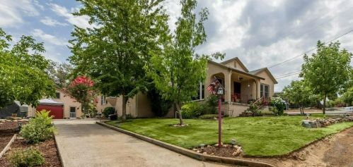 210 Foothill Dr, Sutter Creek, CA 95685-4127